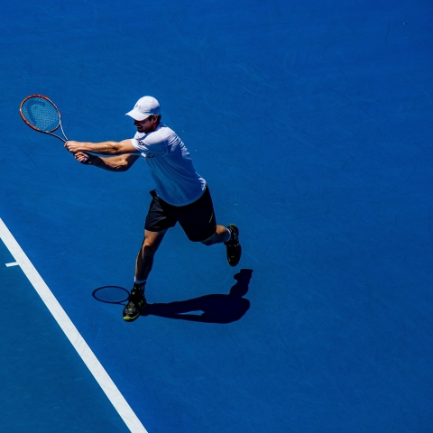 Man playing tennis