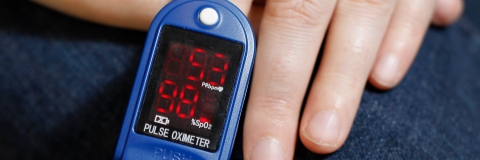 Pulseometer on finger